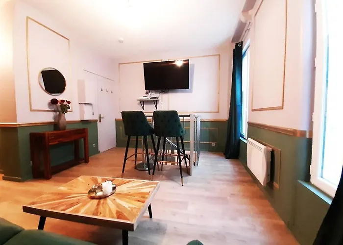 Guernica Apartment Paris Montmartre