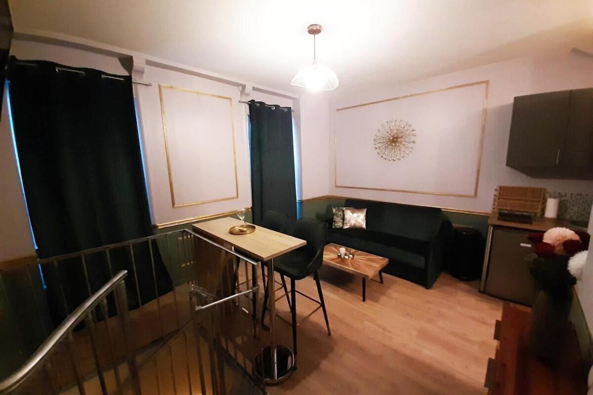 Appartement Guernica Montmartre Paris